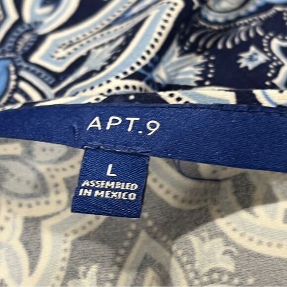 Apt. 9 Navy and White Long Sleeve knee length Dress size large - Picture 9 of 13